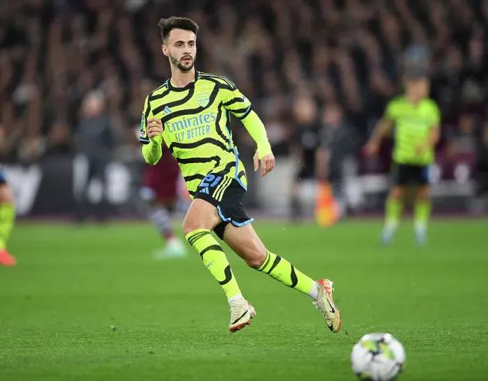 Framed Print : Fabio Vieira Shines: Arsenal's Dominant Performance Against West Ham United in Carabao Cup 2023-24