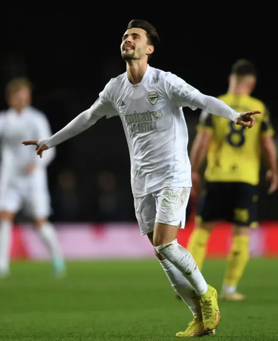 Framed Print : Fabio Vieira's Brace: Arsenal Cruise Past Oxford United in FA Cup Third Round