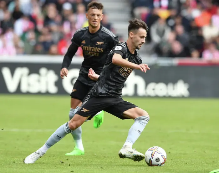 Framed Print : Fabio Vieira's Debut Shines: Arsenal Tops Brentford in Premier League 2022-23
