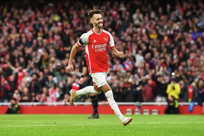 Framed Print : Fabio Vieira's Stunner: Arsenal's Fourth Goal vs Sheffield United (2023-24)