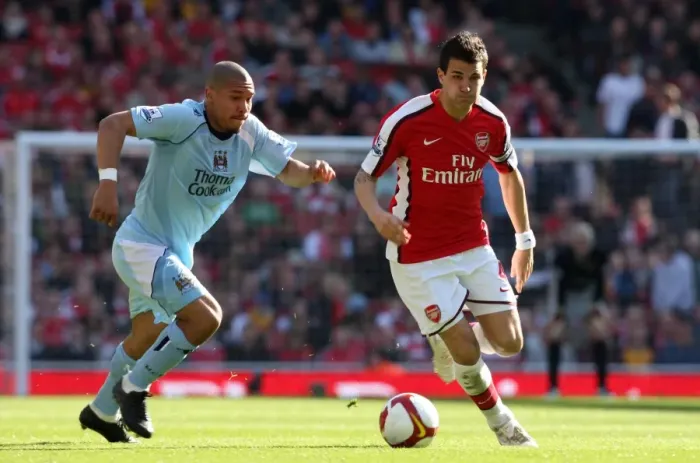 Framed Print : Fabregas Double: Arsenal's 2-0 Victory Over Manchester City, April 4, 2009