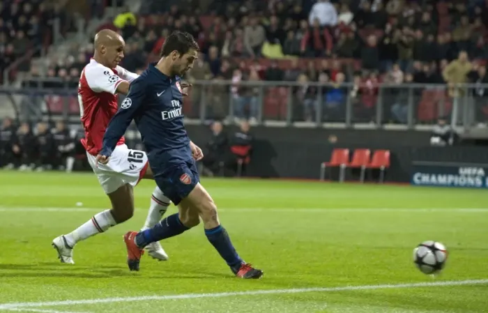 Framed Print : Fabregas Strikes: Arsenal vs. AZ Alkmaar, 1-1 in Champions League