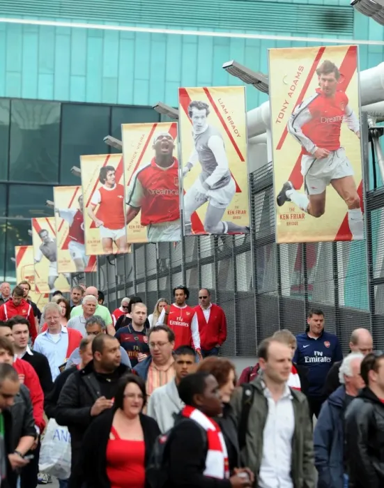 Framed Print : Fans use the Friar Bridge. Arsenal 1: 1 Liverpool. Barclays Premier League Framed Print : Fans use the Friar Bridge. Arsenal 1: 1 Liverpool. Barclays Premier League
