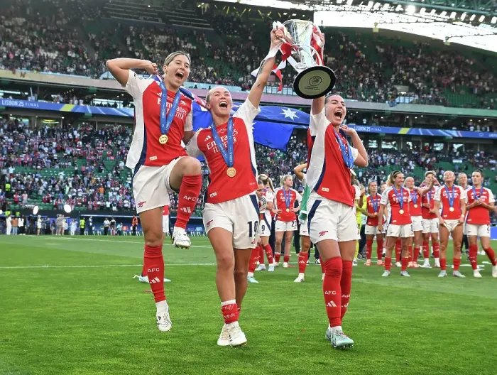 Framed Print : FC Barcelona v Arsenal WFC - UEFA Women's Champions League Final FC Barcelona v Arsenal WFC - UEFA Women's Champions League Final Framed Print : FC Barcelona v Arsenal WFC - UEFA Women's Champions League Final FC Barcelona v Arsenal WFC - UEFA Women's Champions League Final