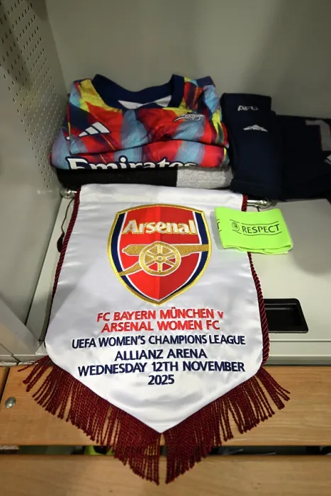 Framed Print : FC Bayern Munchen v Arsenal FC - UEFA Women's Champions League 2025 / 26 League Phase MD3 FC Bayern München v Arsenal FC - UEFA Women's Champions League 2025 / 26 League
