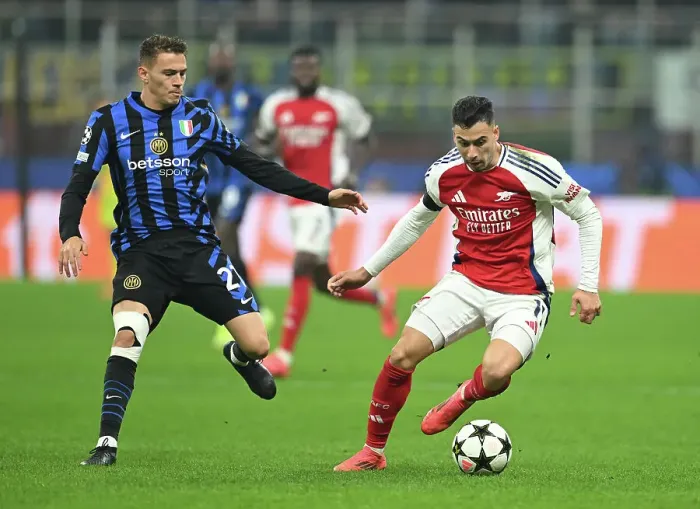 Framed Print : FC Internazionale Milano v Arsenal FC - UEFA Champions League 2024 / 25 League Phase MD4