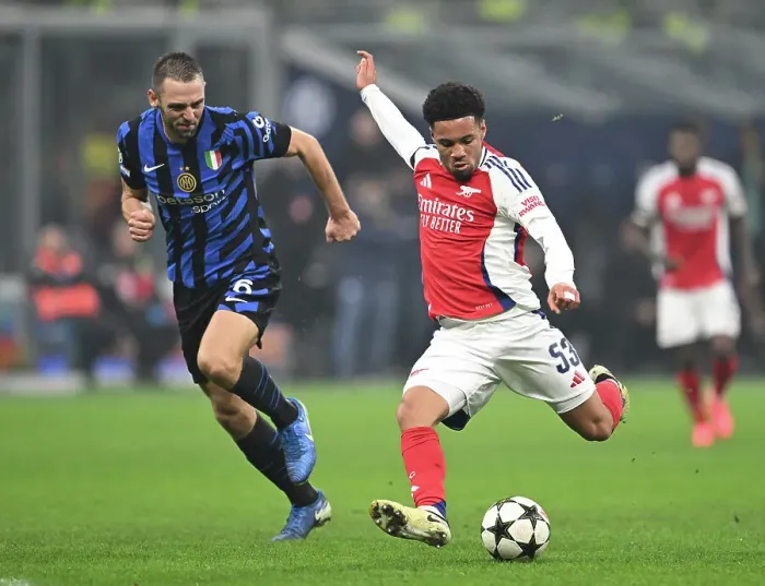 Framed Print : FC Internazionale Milano v Arsenal FC - UEFA Champions League 2024 / 25 League Phase MD4 Framed Print : FC Internazionale Milano v Arsenal FC - UEFA Champions League 2024 / 25 League Phase MD4