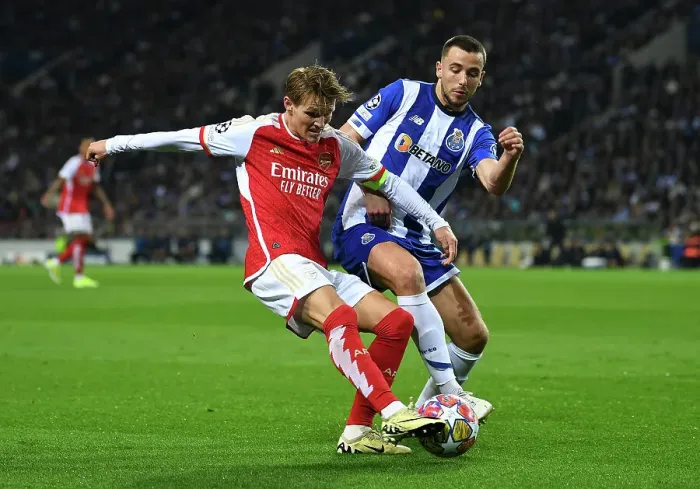 Framed Print : FC Porto v Arsenal FC: Round of 16 First Leg - UEFA Champions League 2023 / 24