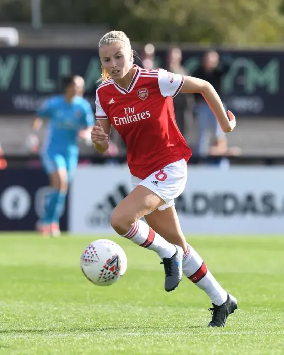 Framed Print : Fierce Rivalry: Leah Williamson vs. Kate Longhurst Battle in Arsenal Women's WSL Clash