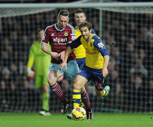 Flamini Surges Past Nolan: Intense Moment from West Ham vs. Arsenal (2014-15)