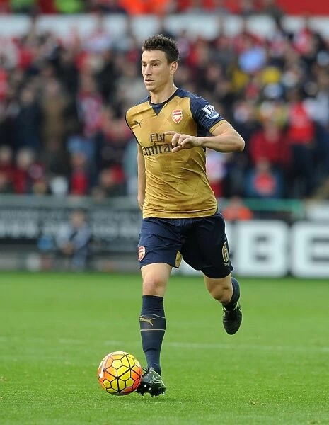 Focused Koscielny: Arsenal Star in Swansea Clash (2015-16)