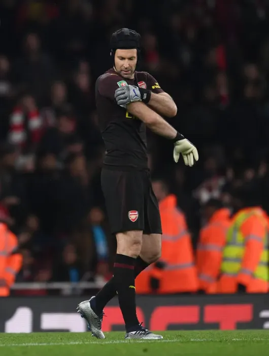 Framed Print : Focused Petr Cech: Arsenal's Unyielding Bulwark in Carabao Cup Battle vs Blackpool (2018-19) Framed Print : Focused Petr Cech: Arsenal's Unyielding Bulwark in Carabao Cup Battle vs Blackpool (2018-19)