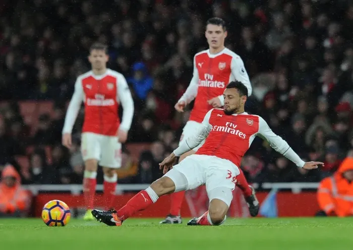 Framed Print : Francis Coquelin: In Action for Arsenal Against Crystal Palace (2016-17) Framed Print : Francis Coquelin: In Action for Arsenal Against Crystal Palace (2016-17)