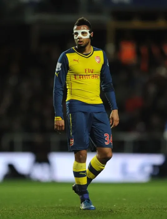 Framed Print : Francis Coquelin: In Action for Arsenal Against Queens Park Rangers (2015) Framed Print : Francis Coquelin: In Action for Arsenal Against Queens Park Rangers (2015)