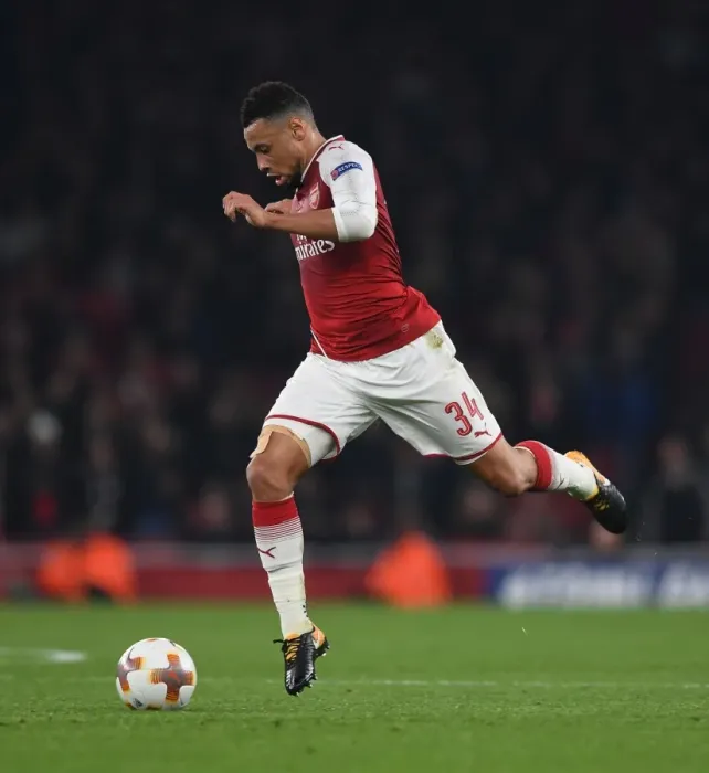 Framed Print : Francis Coquelin: In Action for Arsenal against Red Star Belgrade, UEFA Europa League 2017