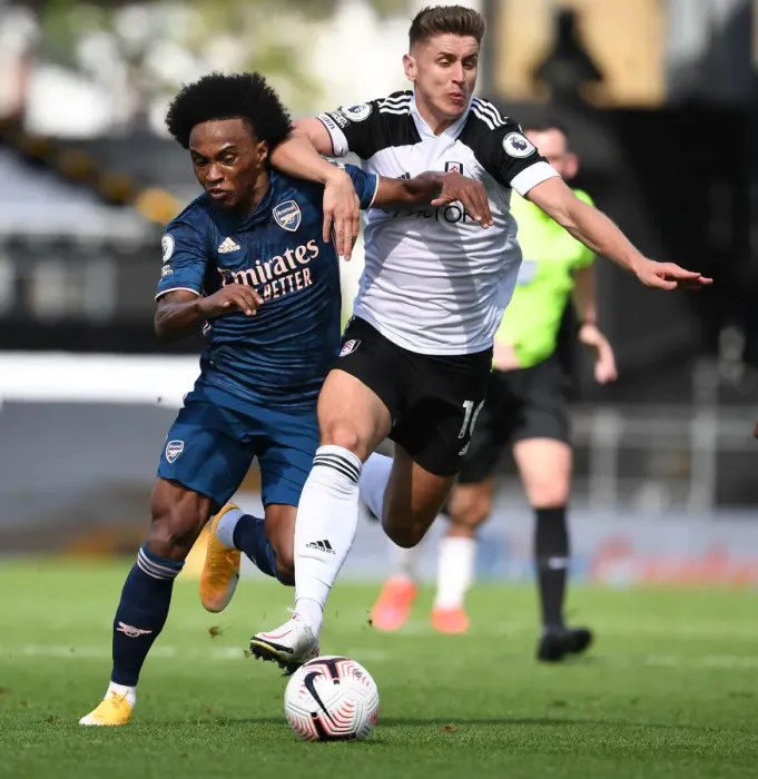 Framed Print : Fulham vs. Arsenal: Willian Fouled by Tom Cairney in 2020-21 Premier League Clash