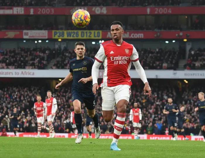Framed Print : Gabriel in Action: Arsenal vs Burnley, Premier League 2021-22