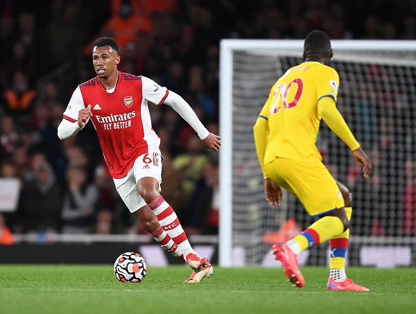 Gabriel in Action: Arsenal vs Crystal Palace, Premier League 2021-22