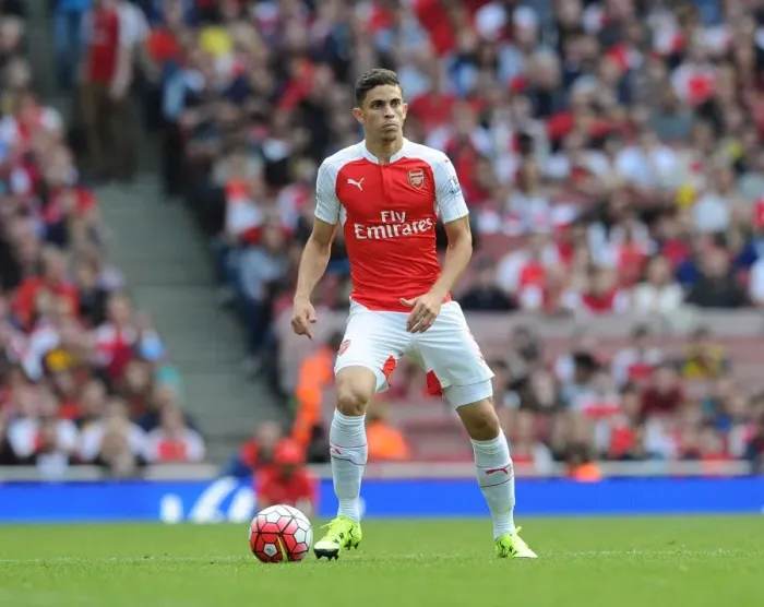 Framed Print : Gabriel in Action: Arsenal vs Stoke City, Premier League 2015-16 Framed Print : Gabriel in Action: Arsenal vs Stoke City, Premier League 2015-16