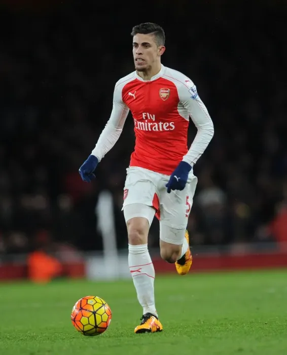 Framed Print : Gabriel in Action: Arsenal vs Swansea City, Premier League 2015-16 Framed Print : Gabriel in Action: Arsenal vs Swansea City, Premier League 2015-16