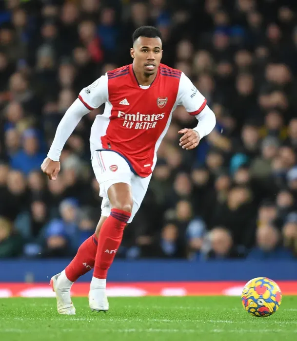 Framed Print : Gabriel Faces Off: Everton vs Arsenal, Premier League 2020-21