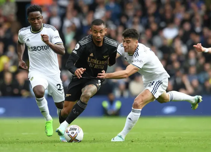 Framed Print : Gabriel Jesus Faces Off Against Leeds Duo in Intense Arsenal-Leeds Clash (2022-23 Premier League)