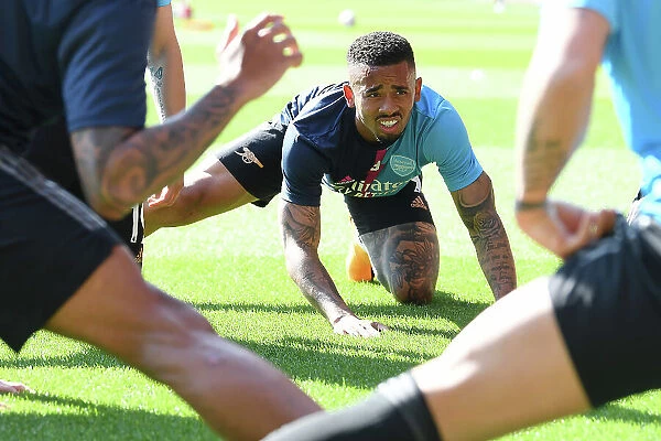 Gabriel Jesus Gears Up: Arsenal's Pre-Match Warm-Up vs. Nottingham Forest (May 2023)