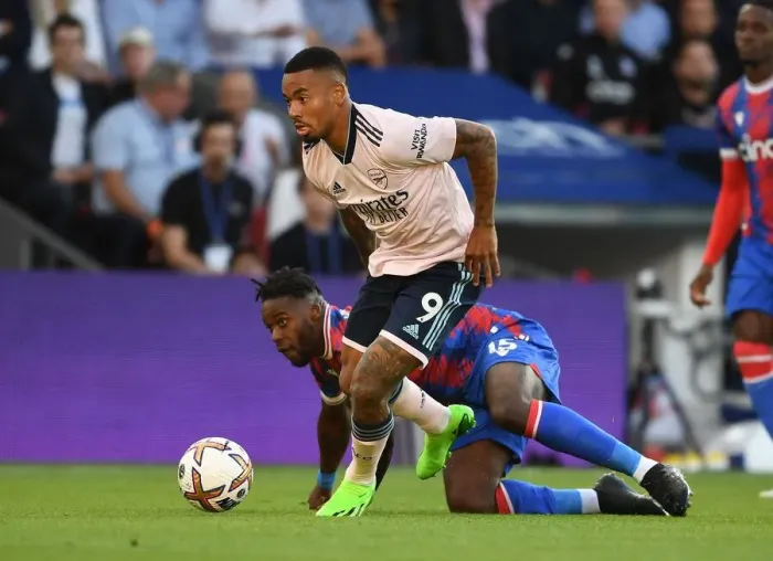 Framed Print : Gabriel Jesus Outpaces Schlupp: Arsenal's Thrilling Start to 2022-23 Premier League Season vs. Crystal Palace Framed Print : Gabriel Jesus Outpaces Schlupp: Arsenal's Thrilling Start to 2022-23 Premier League Season vs. Crystal Palace