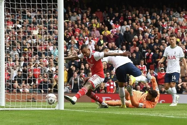 Gabriel Jesus Scores the Winning Goal: Arsenal's Victory over Tottenham in the 2022-23 Premier League