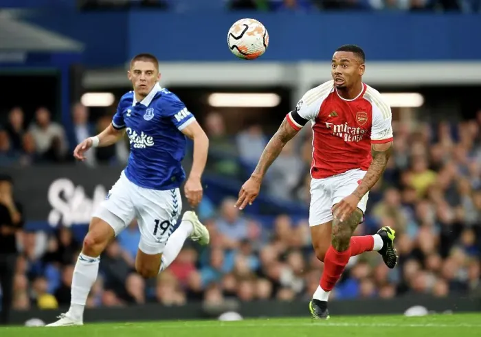 Framed Print : Gabriel Jesus vs Vitaliy Mykolenko: Intense Battle at Goodison Park - Everton vs Arsenal, Premier League 2023-24 Framed Print : Gabriel Jesus vs Vitaliy Mykolenko: Intense Battle at Goodison Park - Everton vs Arsenal, Premier League 2023-24