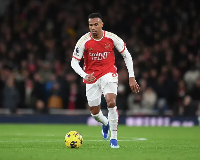 Framed Print : Gabriel Magalhaes in Action: Arsenal vs. West Ham United (2023-24)