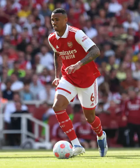 Framed Print : Gabriel Magalhaes in Action: Arsenal vs Everton, Premier League 2021-22 Framed Print : Gabriel Magalhaes in Action: Arsenal vs Everton, Premier League 2021-22