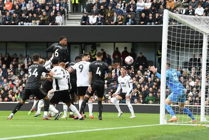 Framed Print : Gabriel Magalhaes Scores the Winning Goal: Fulham vs. Arsenal, Premier League 2022-23