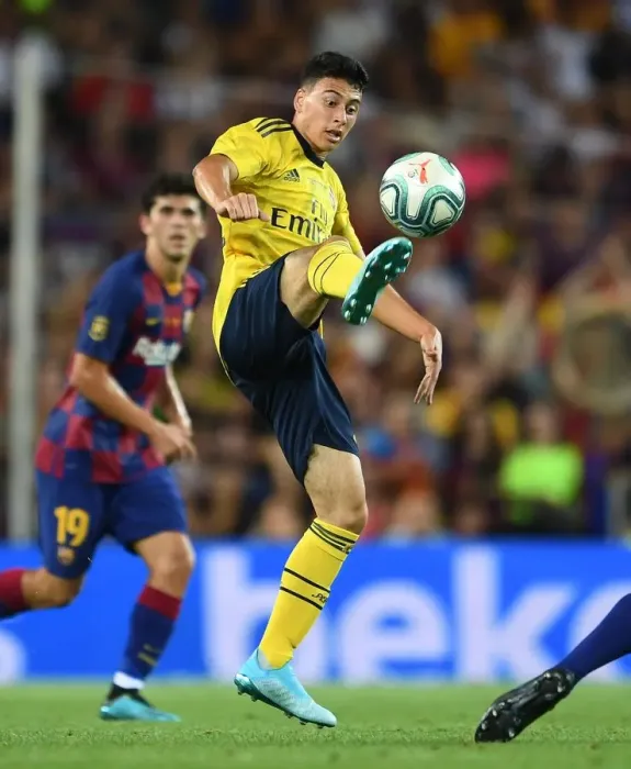 Framed Print : Gabriel Martinelli Faces Barcelona: Arsenal vs. FC Barcelona, 2019
