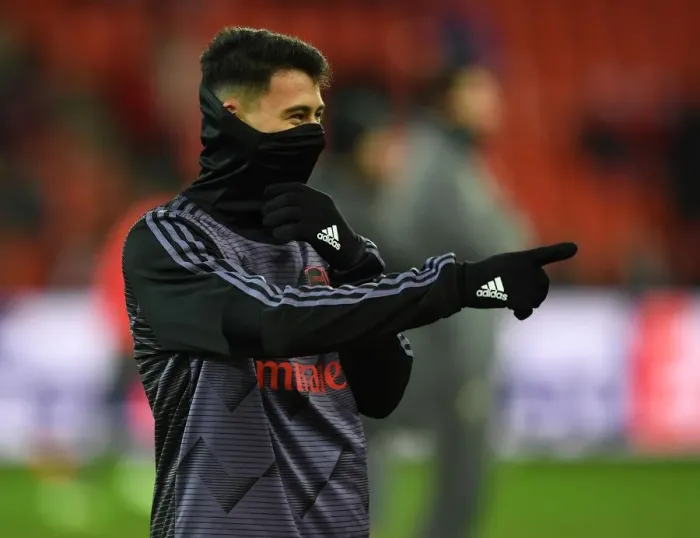 Framed Print : Gabriel Martinelli Prepares for Arsenal's Europa League Clash vs Standard Liege (December 2019) Framed Print : Gabriel Martinelli Prepares for Arsenal's Europa League Clash vs Standard Liege (December 2019)
