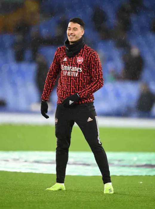 Framed Print : Gabriel Martinelli Prepares for Everton vs Arsenal Clash in Premier League (2020-21)
