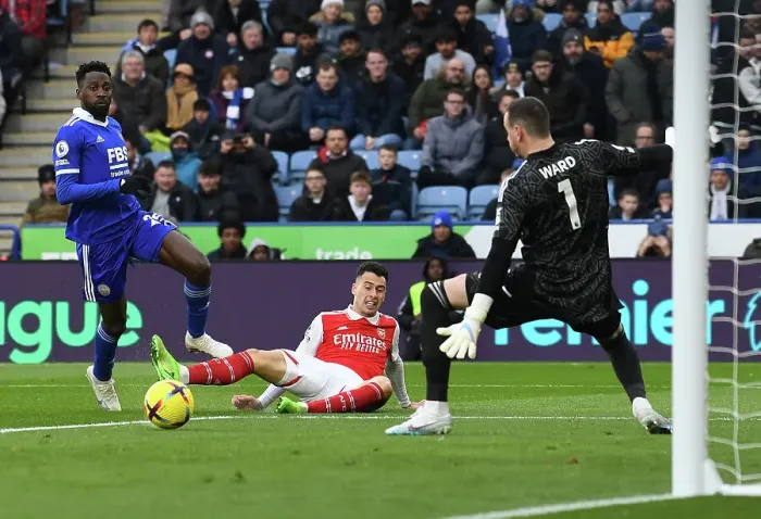 Framed Print : Gabriel Martinelli's Thrilling Game-Winning Goal: Leicester City vs. Arsenal, Premier League 2022-23