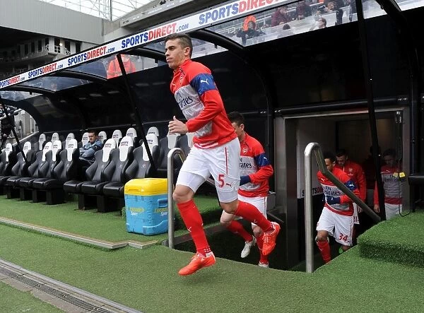 Gabriel Readies for Newcastle-Arsenal Clash in Premier League (2015)