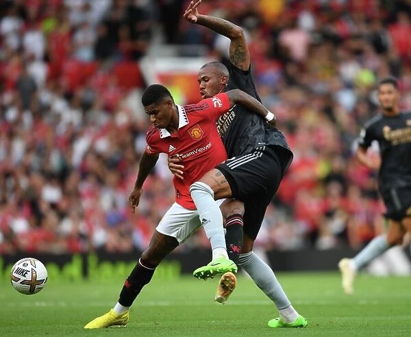Gabriel vs Rashford: Intense Clash Between Manchester United and Arsenal FC in Premier League