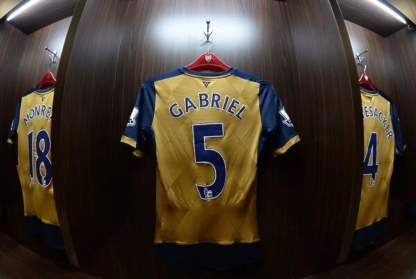 Gabriel's Arsenal Kit: Ready for Action at Singapore National Stadium