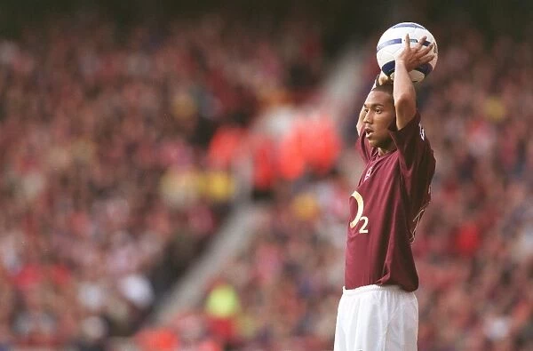 Gael Clichy in Action: Arsenal's Victory Over Manchester City, FA Premier League, Highbury, London, 22 / 10 / 05