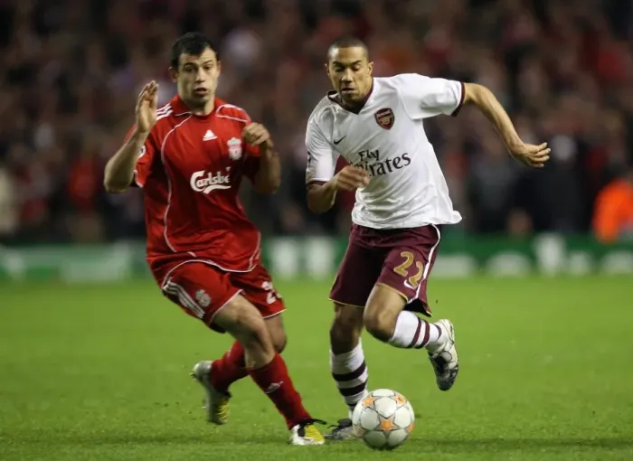 Framed Print : Gael Clichy (Arsenal) Javier Mascherano (Liverpool) Framed Print : Gael Clichy (Arsenal) Javier Mascherano (Liverpool)