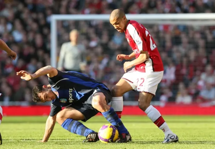 Framed Print : Gael Clichy (Arsenal) Steed Malbranque (Sunderland) Framed Print : Gael Clichy (Arsenal) Steed Malbranque (Sunderland)
