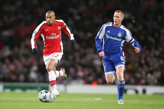 Framed Print : Gael Clichy (Arsenal) Tiberiu Ghioane (Dynamo Kyiv) Framed Print : Gael Clichy (Arsenal) Tiberiu Ghioane (Dynamo Kyiv)