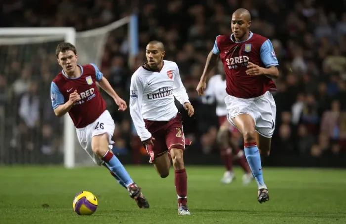 Framed Print : Gael Clichy (Arsenal) Zat Knight and Craig Gardner (Aston Villa) Framed Print : Gael Clichy (Arsenal) Zat Knight and Craig Gardner (Aston Villa)