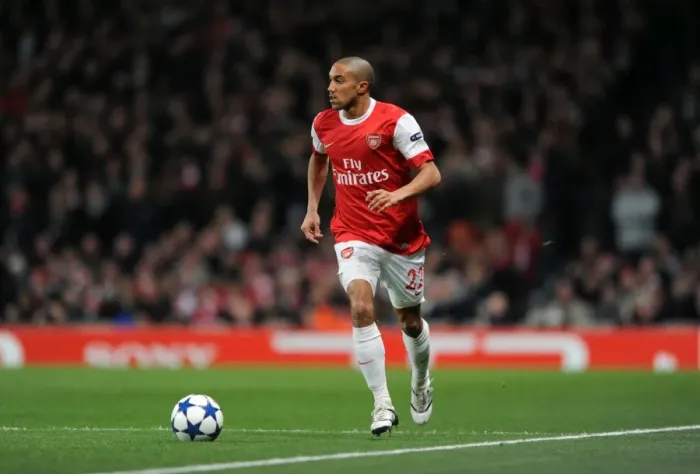 Framed Print : Gael Clichy's Heroic Performance: Arsenal's 2-1 Victory Over Barcelona, UEFA Champions League Round 16, 1st Leg