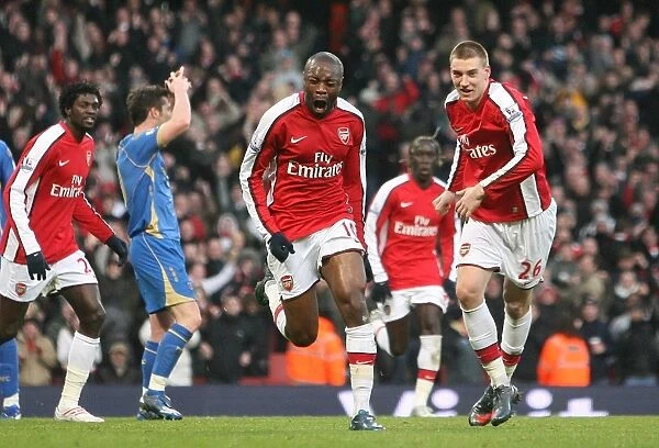 Gallas and Bendtner: Arsenal's Unforgettable Goal Celebration vs. Portsmouth (1:0), December 2008