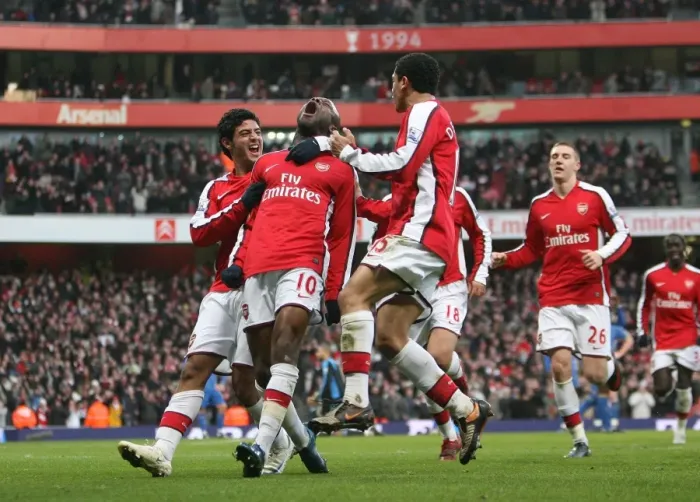 Framed Print : Gallas and Team Celebrate Arsenal's 1:0 Win Over Portsmouth, 2008