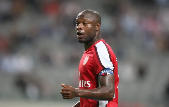 Framed Print : Gallas's Leadership: Arsenal's Triumph over Ajax in the Amsterdam Tournament (2008) Framed Print : Gallas's Leadership: Arsenal's Triumph over Ajax in the Amsterdam Tournament (2008)