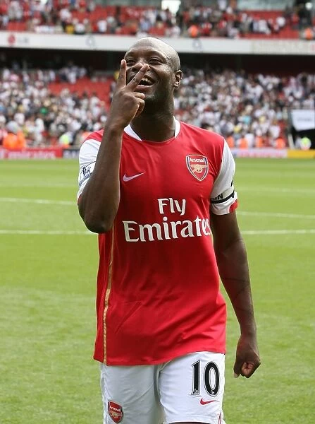 Gallas's Triumph: Arsenal's 2-1 Victory Over Fulham (2007)